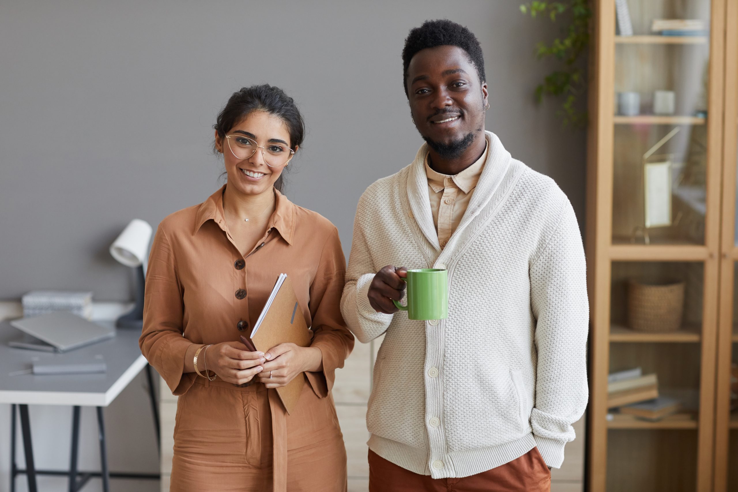 Rolland Digital Blog 7 Fractional CMO vs Digital Agency: Who Owns Your Growth Strategy?