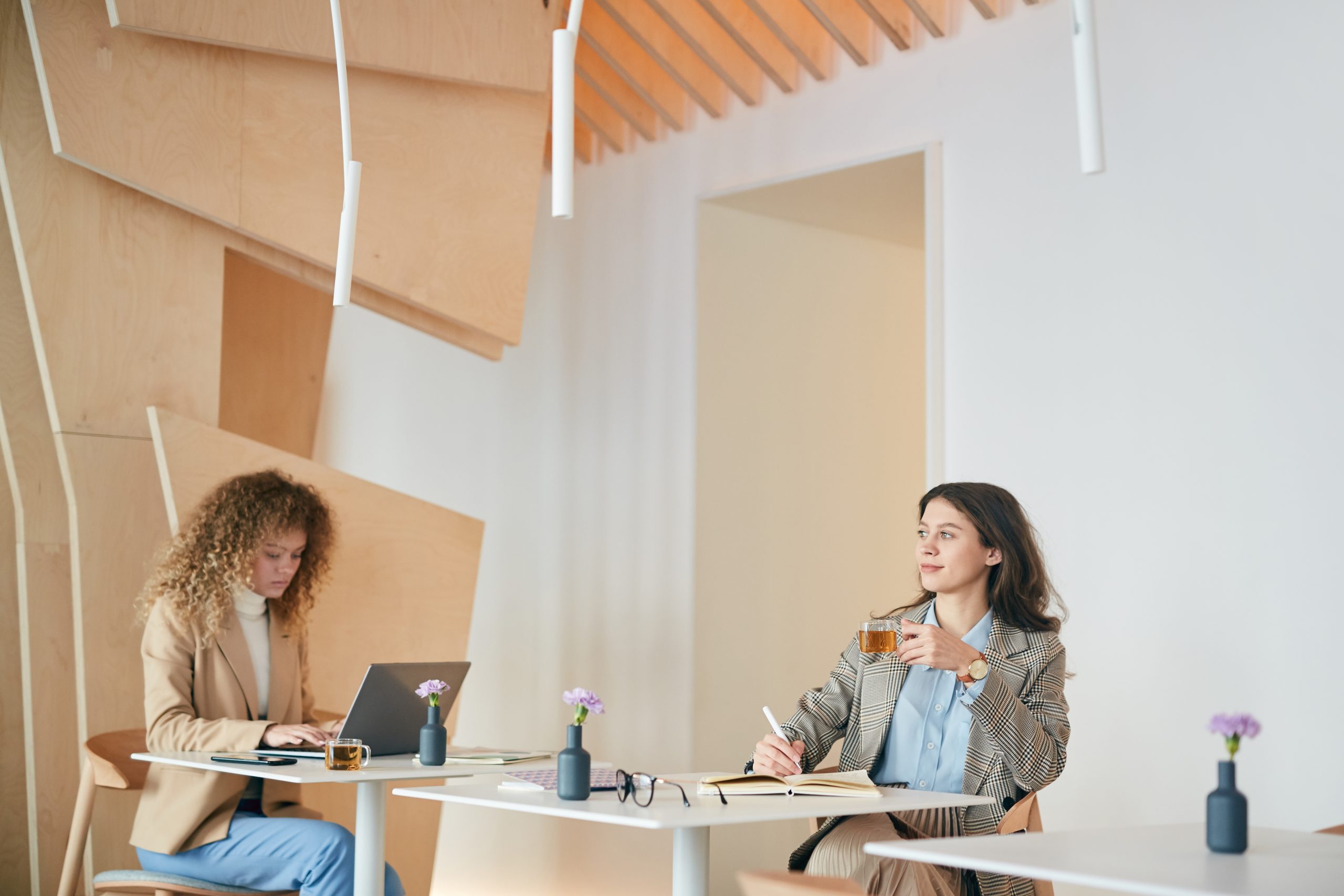 Rolland Digital Blog 6 From Tactics to Advantage: Applying the Resource-Based View to Modern Marketing Strategy